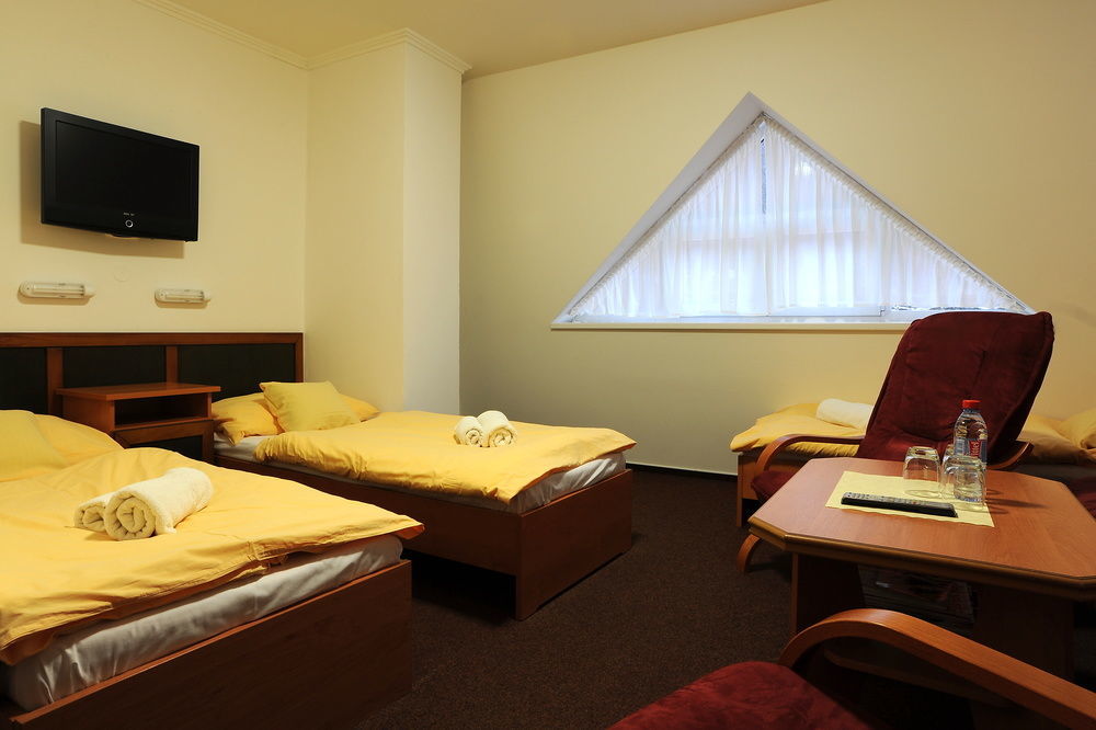 Wellness Penzion Jarmilka S Privatnim Wellness Bedrichov  Luaran gambar
